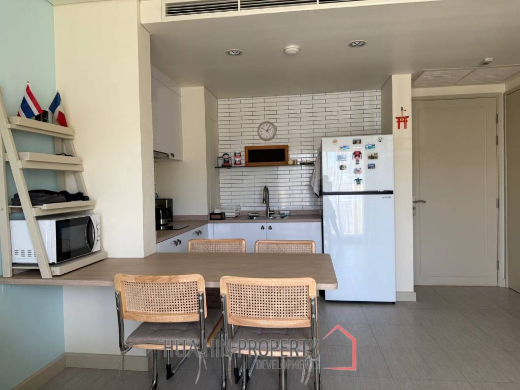MYKONOS CONDO ( RENOVATED )  :  1 bed good located condo
