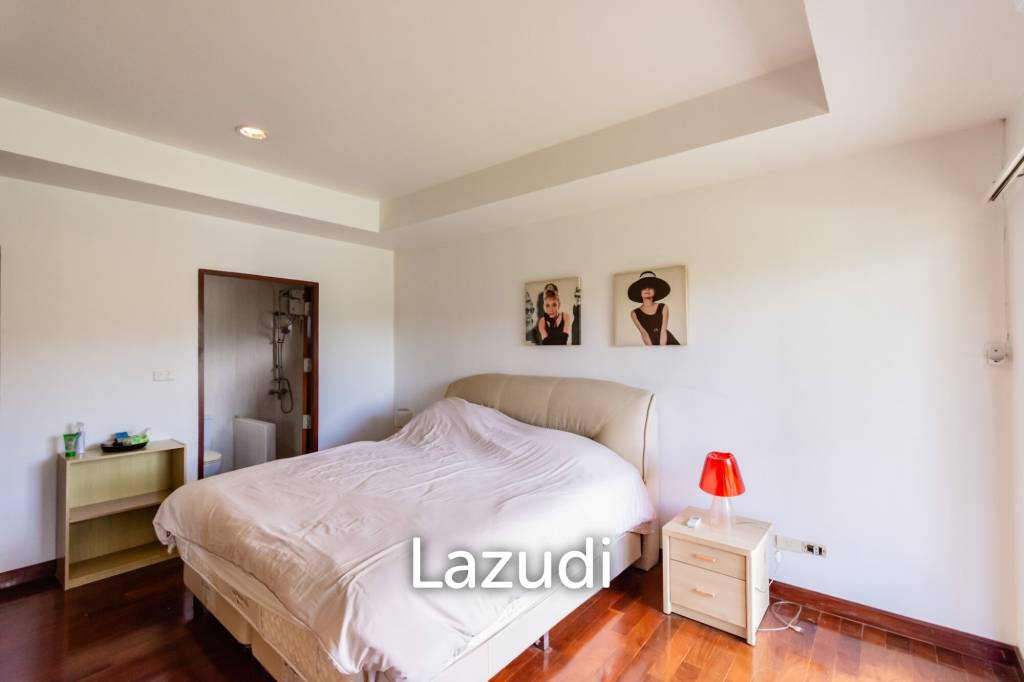 PALM HILLS CONDO : 2 bed with great mountain and canal view