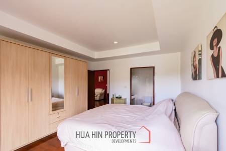PALM HILLS CONDO : 2 bed with great mountain and canal view