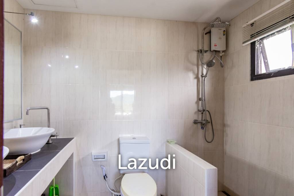 PALM HILLS CONDO : 2 bed with great mountain and canal view