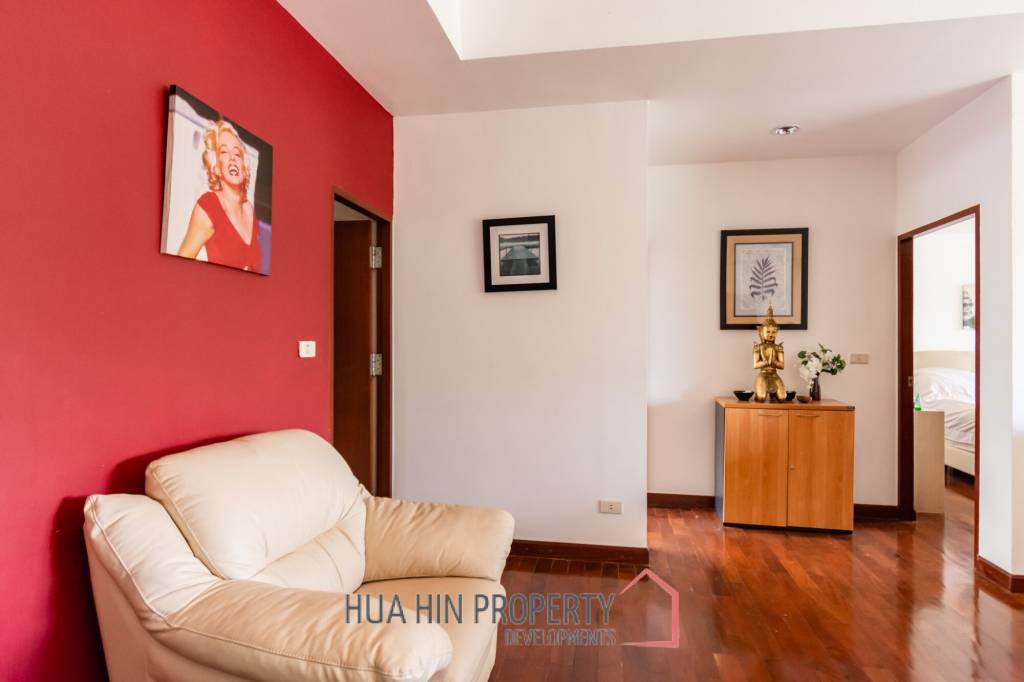 PALM HILLS CONDO : 2 bed with great mountain and canal view
