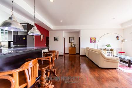 PALM HILLS CONDO : 2 bed with great mountain and canal view