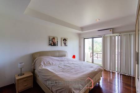 PALM HILLS CONDO : 2 bed with great mountain and canal view