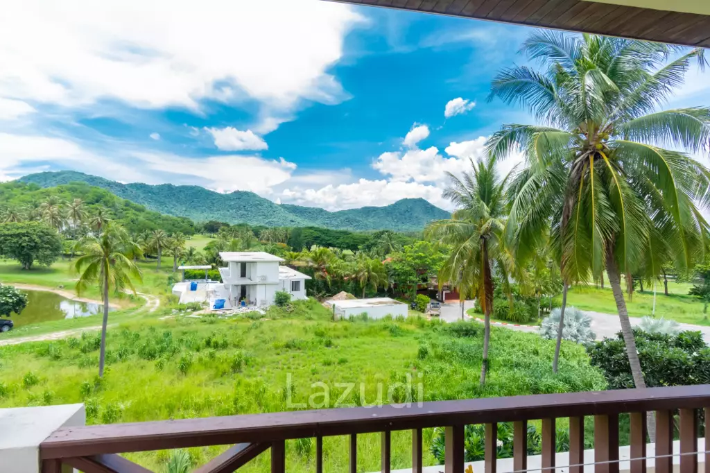 PALM HILLS CONDO : 2 bed with great mountain and canal view