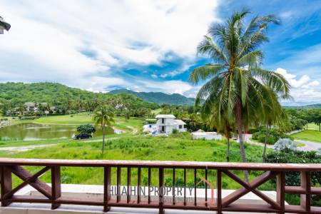 PALM HILLS CONDO : 2 bed with great mountain and canal view