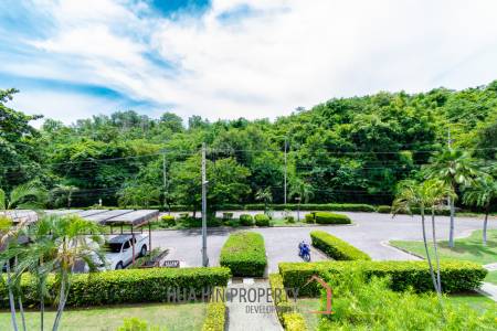 PALM HILLS CONDO : 2 bed with great mountain and canal view