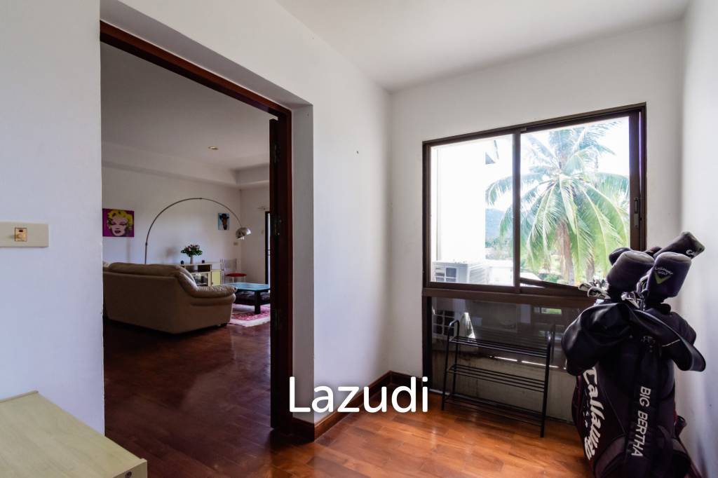 PALM HILLS CONDO : 2 bed with great mountain and canal view