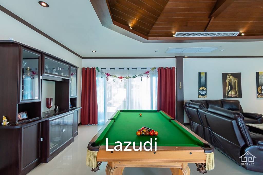 1,300 Sqm 4 Bed 5 Bath Villa For Sale