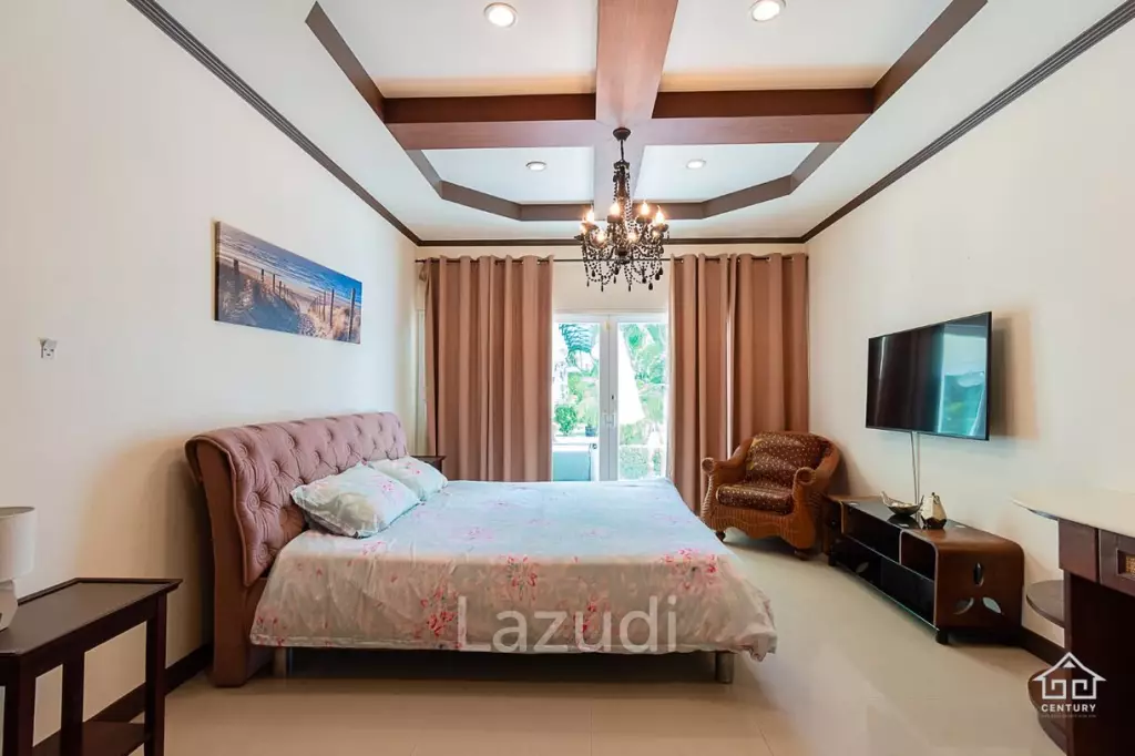 PALM HILLS : Luxurious 4 Bed Pool Villa with Stunning View