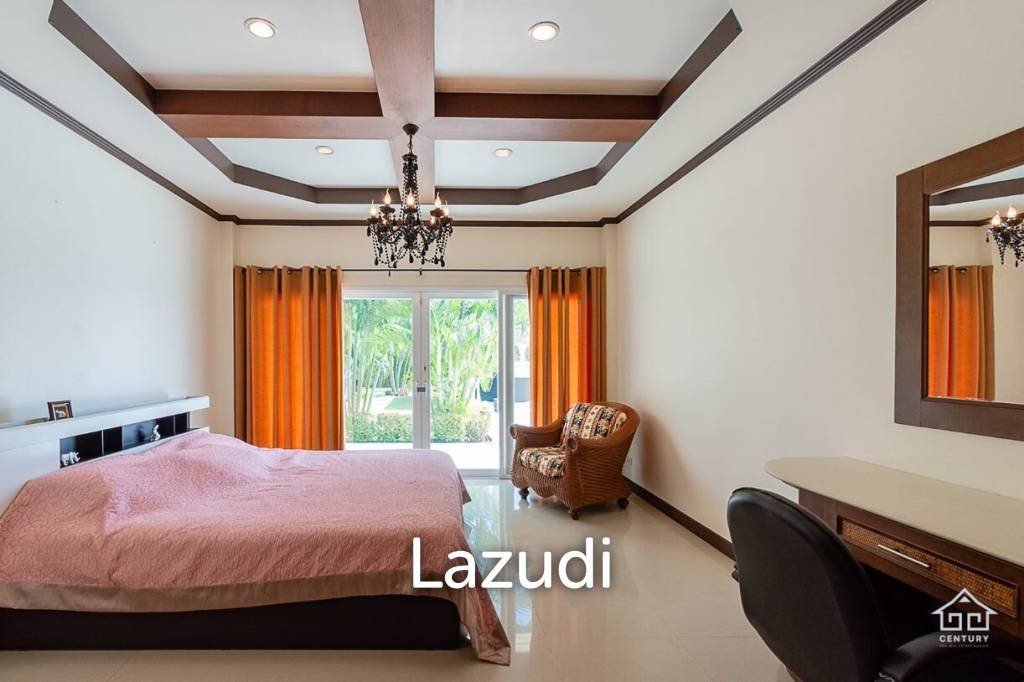 1,300 Sqm 4 Bed 5 Bath Villa For Sale