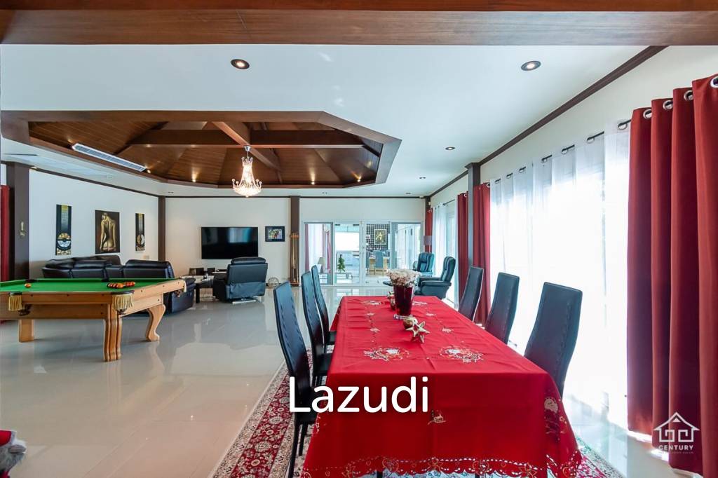 1,300 Sqm 4 Bed 5 Bath Villa For Sale