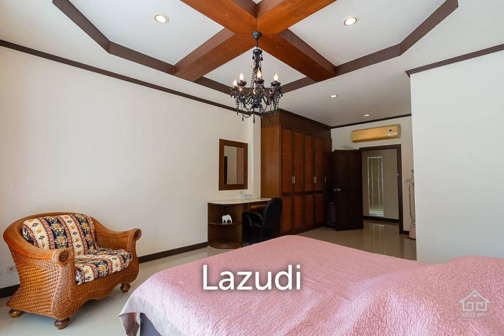 1,300 Sqm 4 Bed 5 Bath Villa For Sale