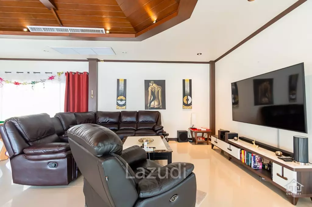 PALM HILLS : Luxurious 4 Bed Pool Villa with Stunning View