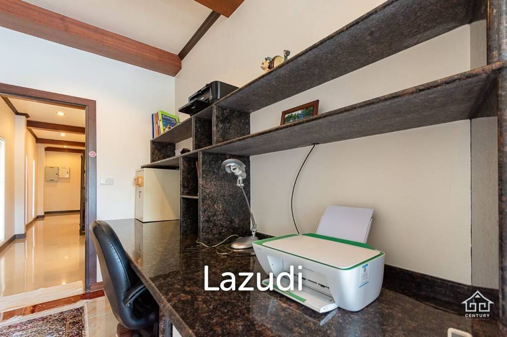 1,300 Sqm 4 Bed 5 Bath Villa For Sale