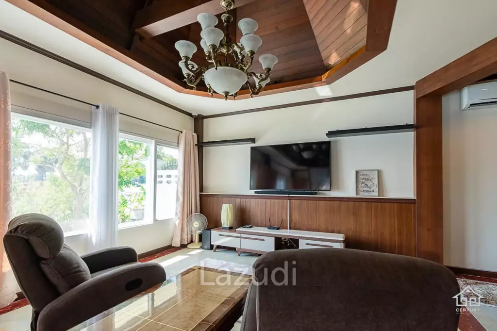 PALM HILLS : Luxurious 4 Bed Pool Villa with Stunning View