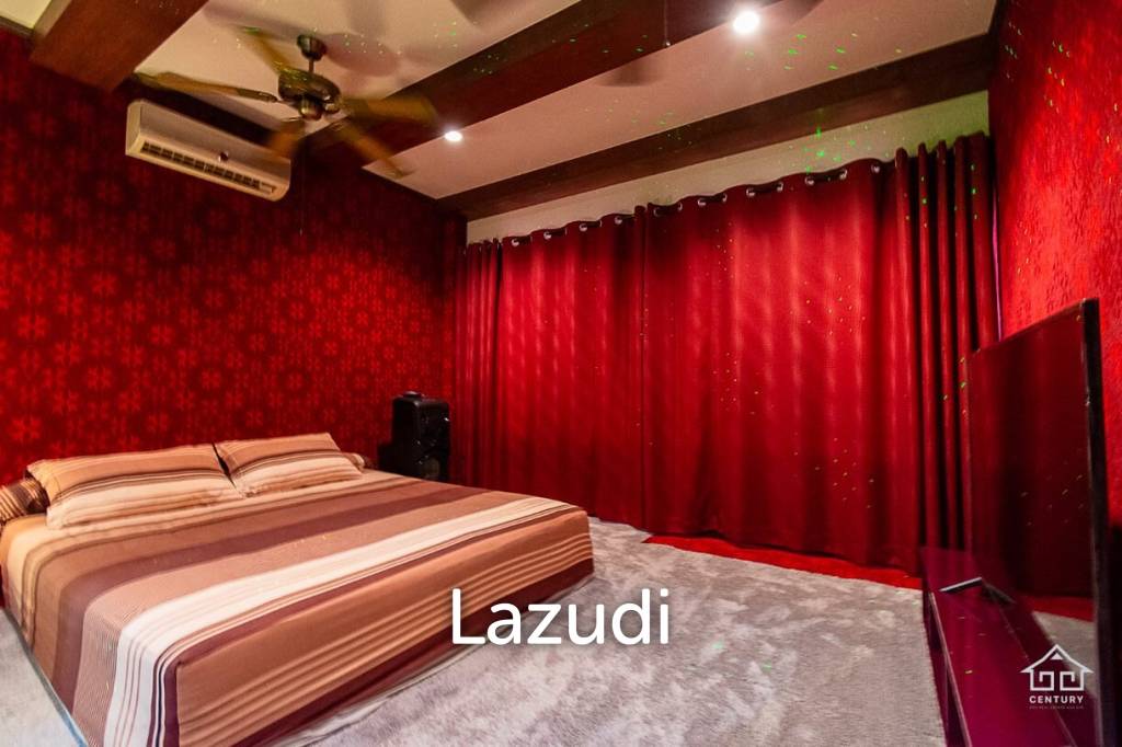 1,300 Sqm 4 Bed 5 Bath Villa For Sale