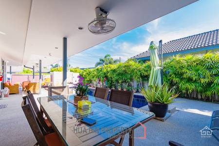 Modern 3 bed pool villa close to Bluport