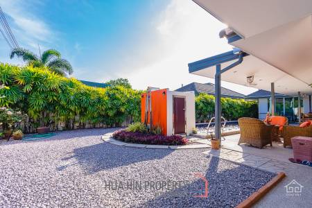 Modern 3 bed pool villa close to Bluport