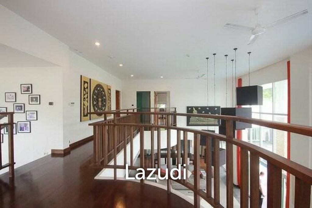 4,800 平方米 9 床 8 洗澡 别墅 对于 销售