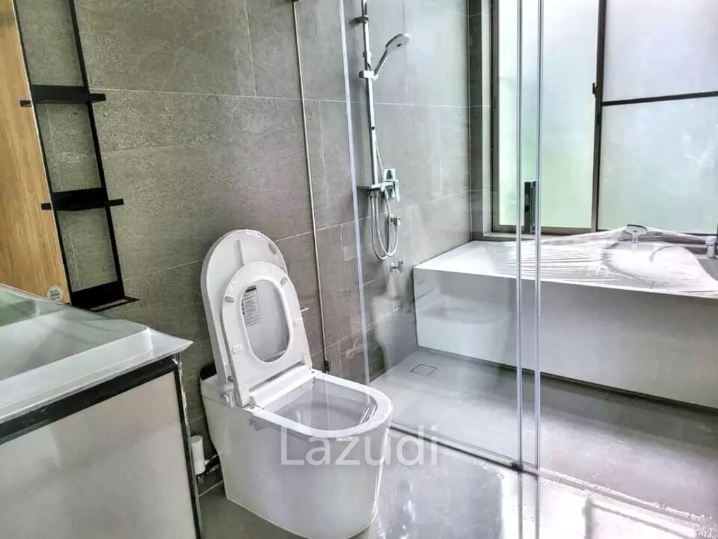 3 Beds 4 Baths 324 SQ.M VIVE Rama 9