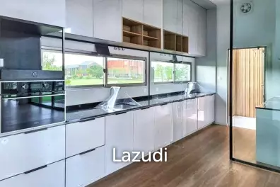 3 Beds 4 Baths 324 SQ.M VIVE Rama 9