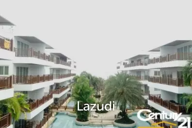 Large Studio Condo just steps from the beach