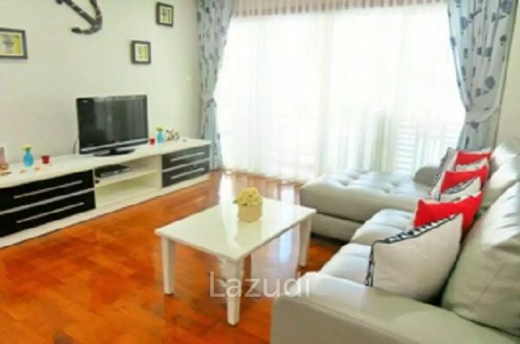 2 Bed Pool View Beachfront Condo
