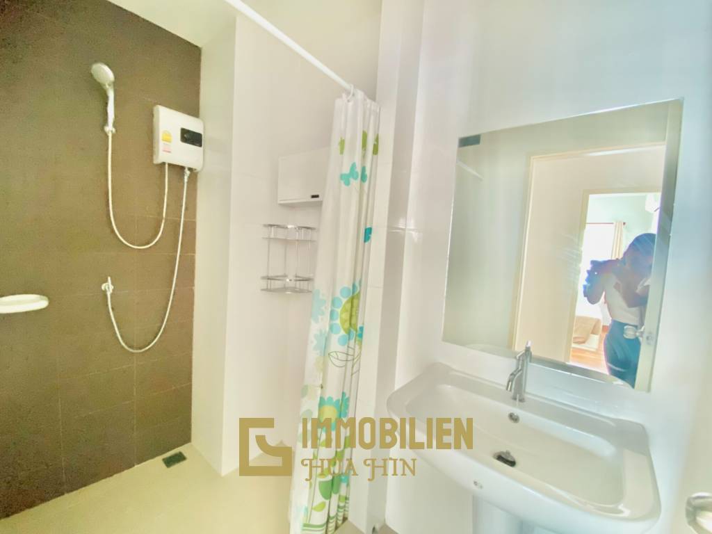 1 bedroom 1 baht condo : The Trust Condo Hua Hin