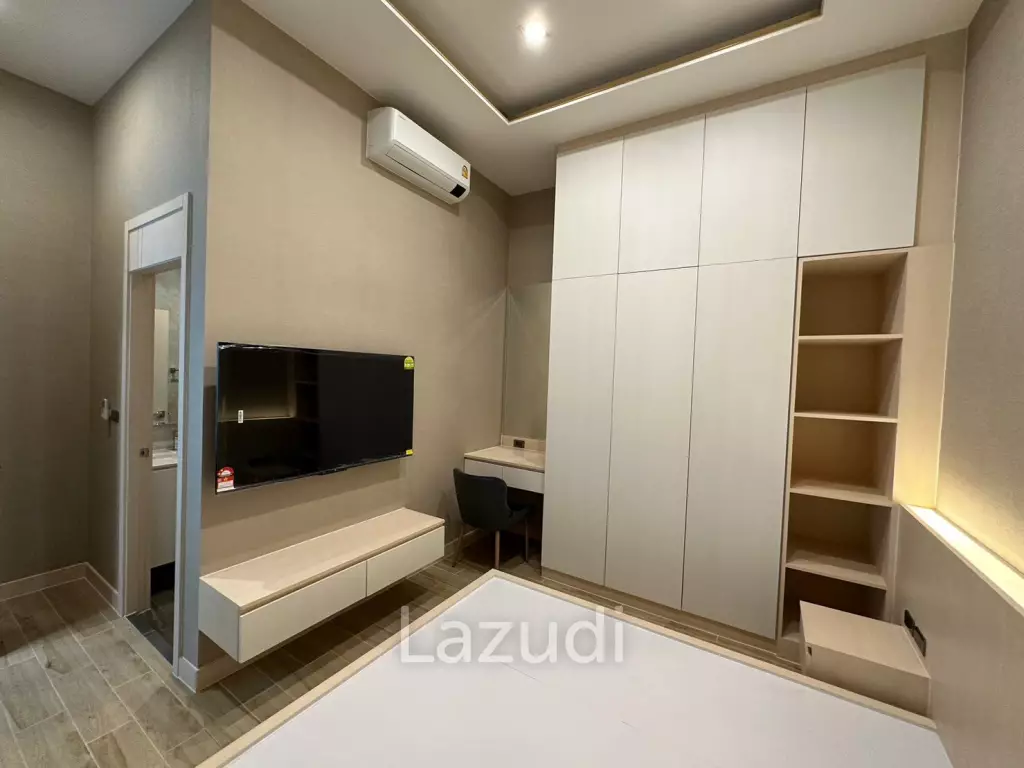 1 Bed 2 Bath 55SQ.M  Grand Florida Beach Front Condo Resort Pattaya