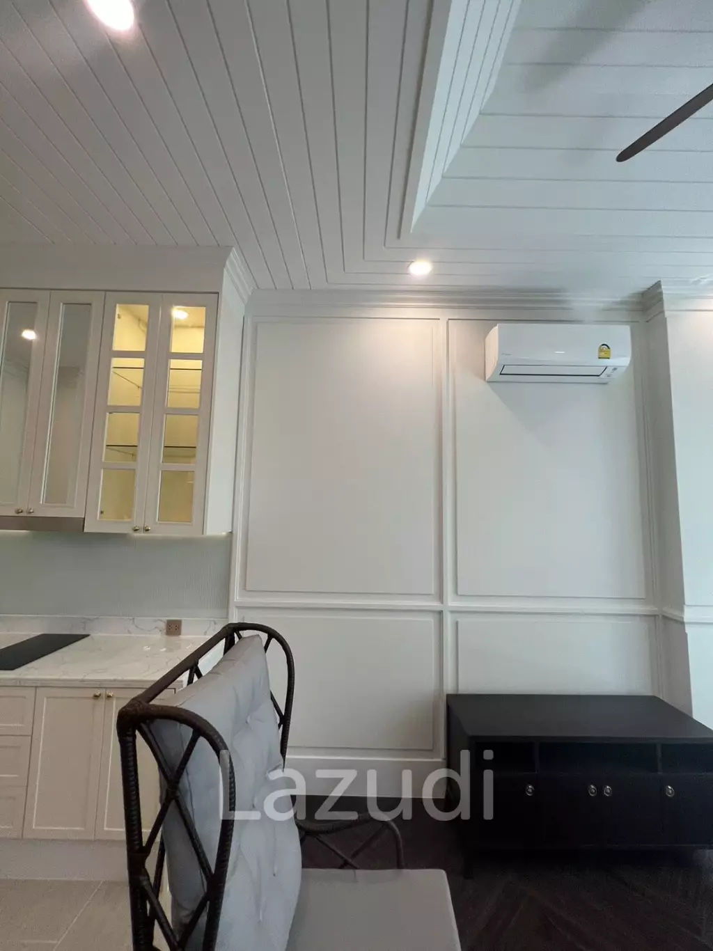 1 Bed 2 Bath 55SQ.M  Grand Florida Beach Front Condo Resort Pattaya