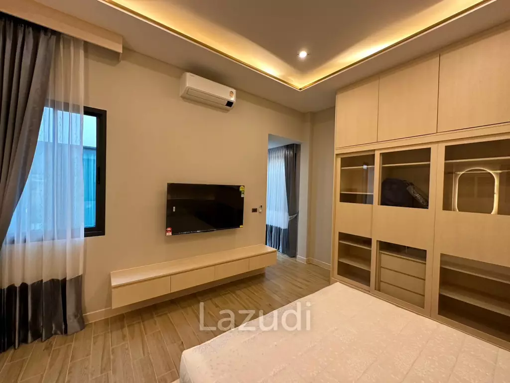 1 Bed 2 Bath 55SQ.M  Grand Florida Beach Front Condo Resort Pattaya