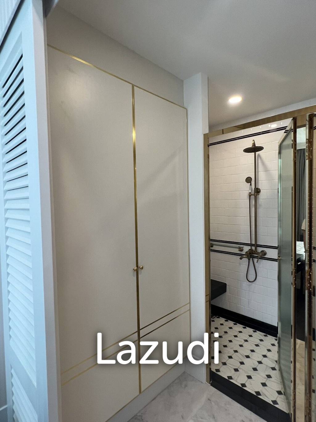 1 Bed 2 Bath 55SQ.M  Grand Florida Beach Front Condo Resort Pattaya