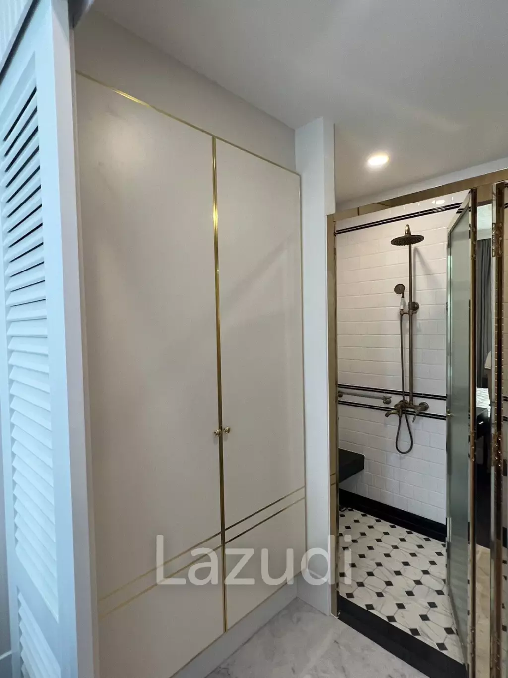 1 Bed 2 Bath 55SQ.M  Grand Florida Beach Front Condo Resort Pattaya