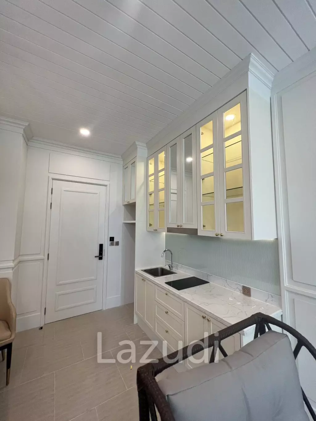 1 Bed 2 Bath 55SQ.M  Grand Florida Beach Front Condo Resort Pattaya