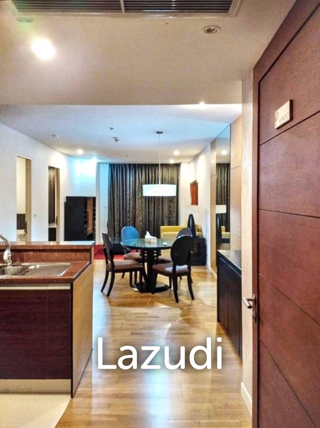 1 Bed 1 Bath 69 SQ.M Urbana Sathorn