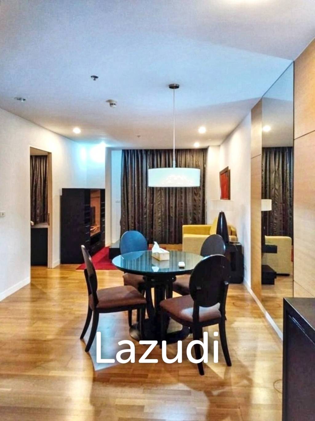 1 Bed 1 Bath 69 SQ.M Urbana Sathorn