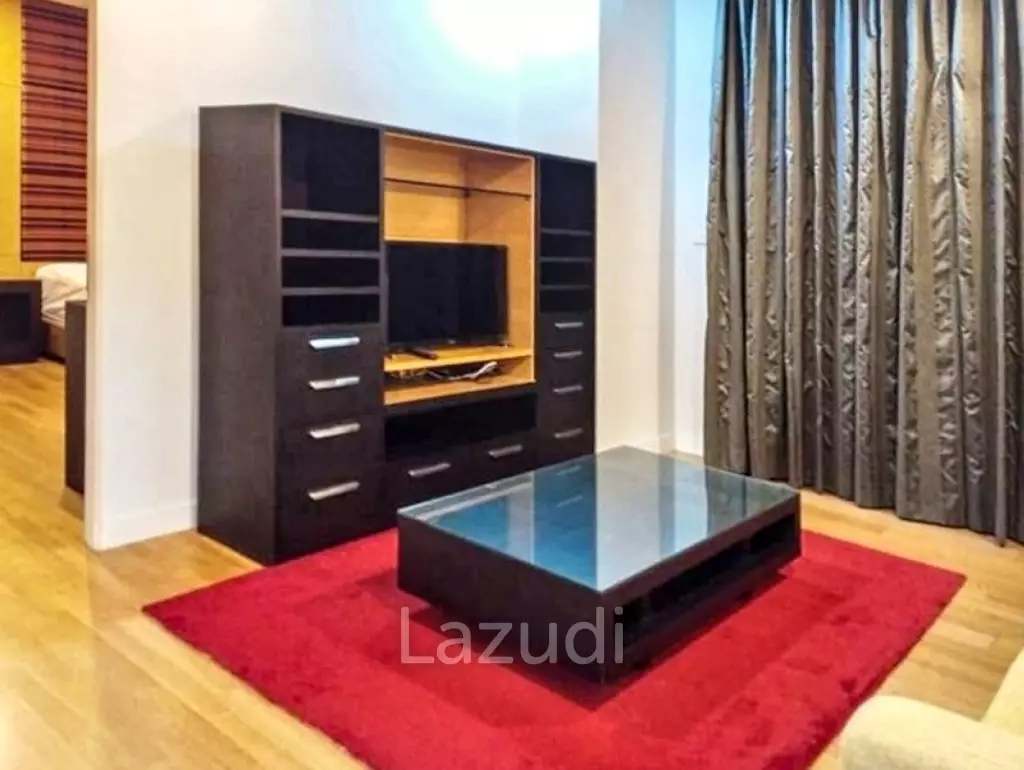 1 Bed 1 Bath 69 SQ.M Urbana Sathorn