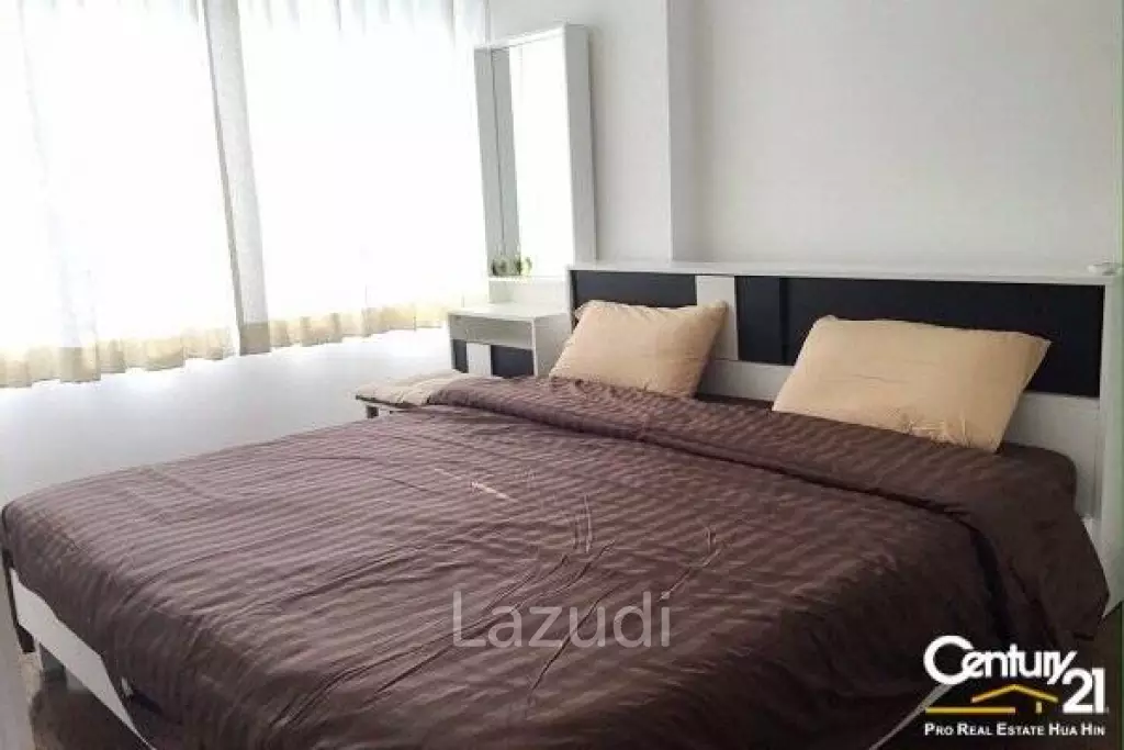 1 Bed Condo with Pool View