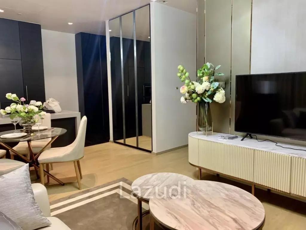 2 Bed 2 Bath 86 SQ.M  AT 28 Chidlom