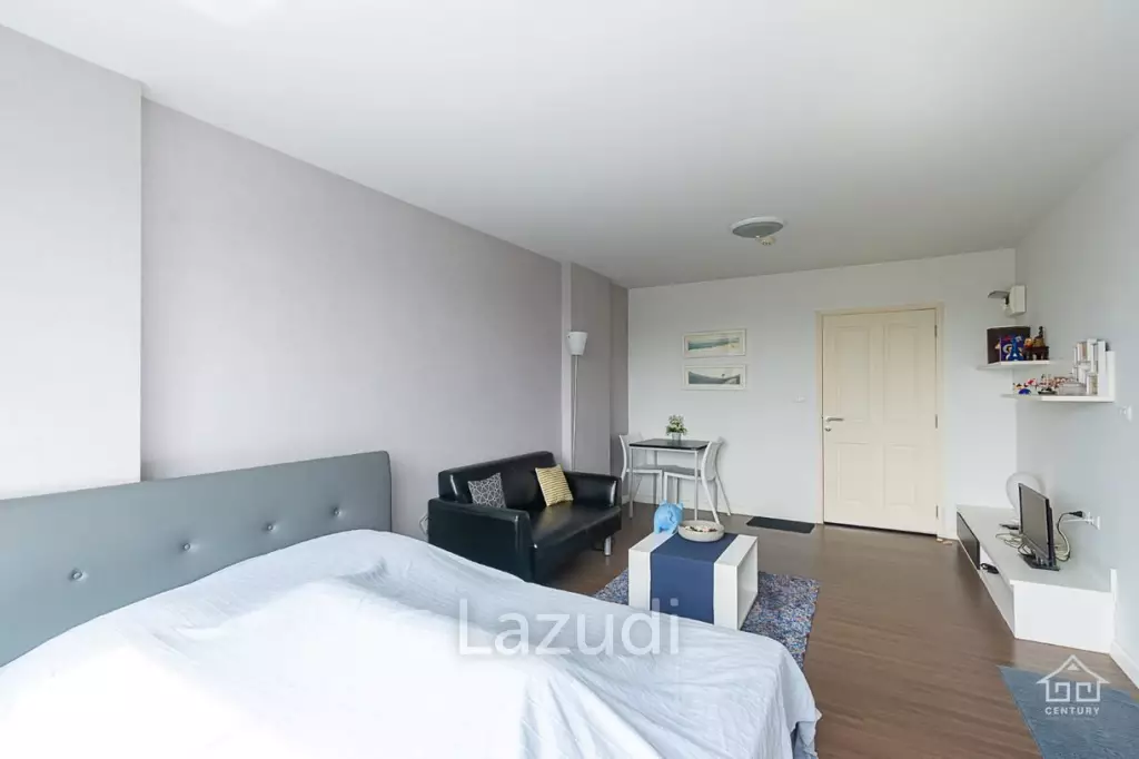 BAAN KUN KOEY : Studio condo with nice Pool View