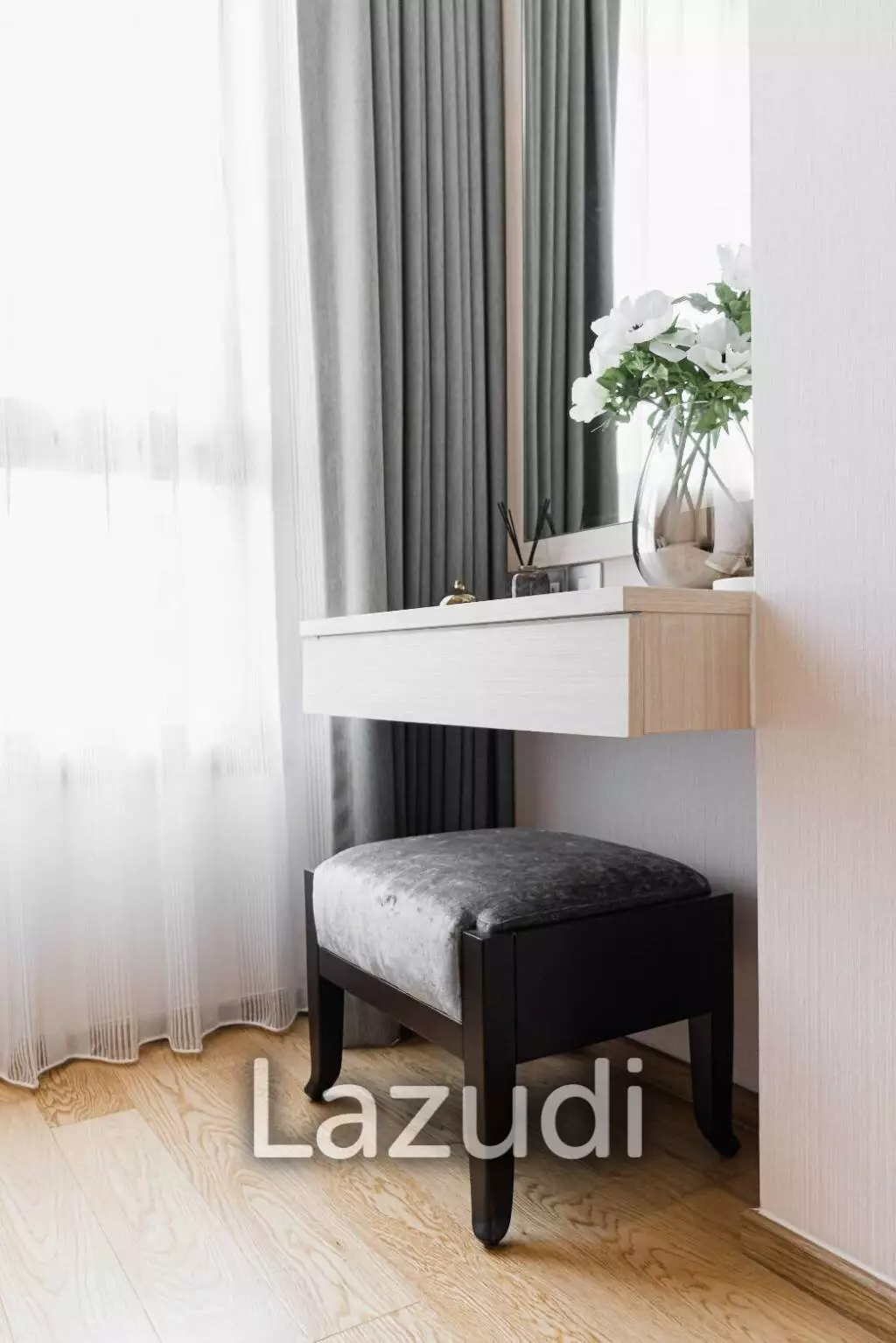 2 Bed 2 Bath 59 SQ.M H Sukhumvit 43