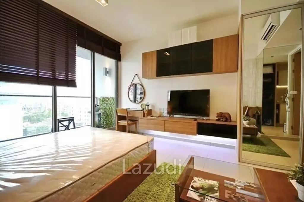 Studio 1 Bath 28 SQ.M The Lofts Ekkamai