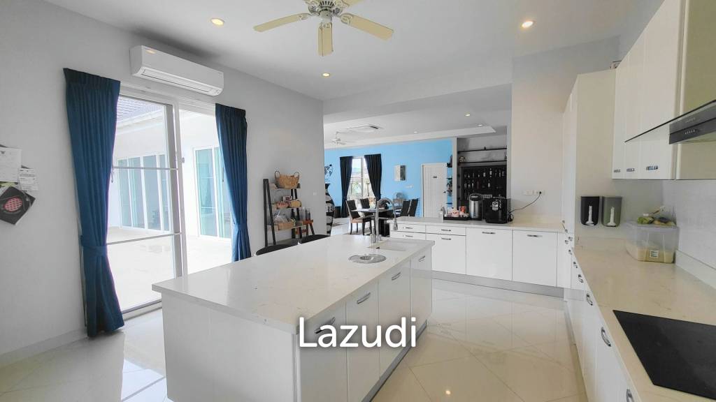 3,200 Sqm 3 Bed 5 Bath Villa For Sale