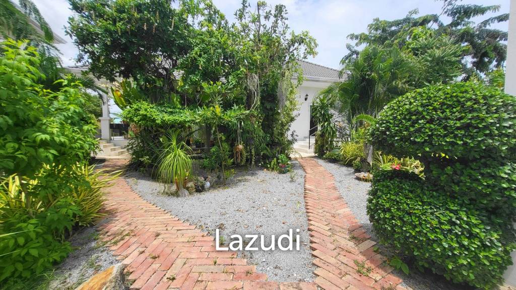 3,200 Sqm 3 Bed 5 Bath Villa For Sale