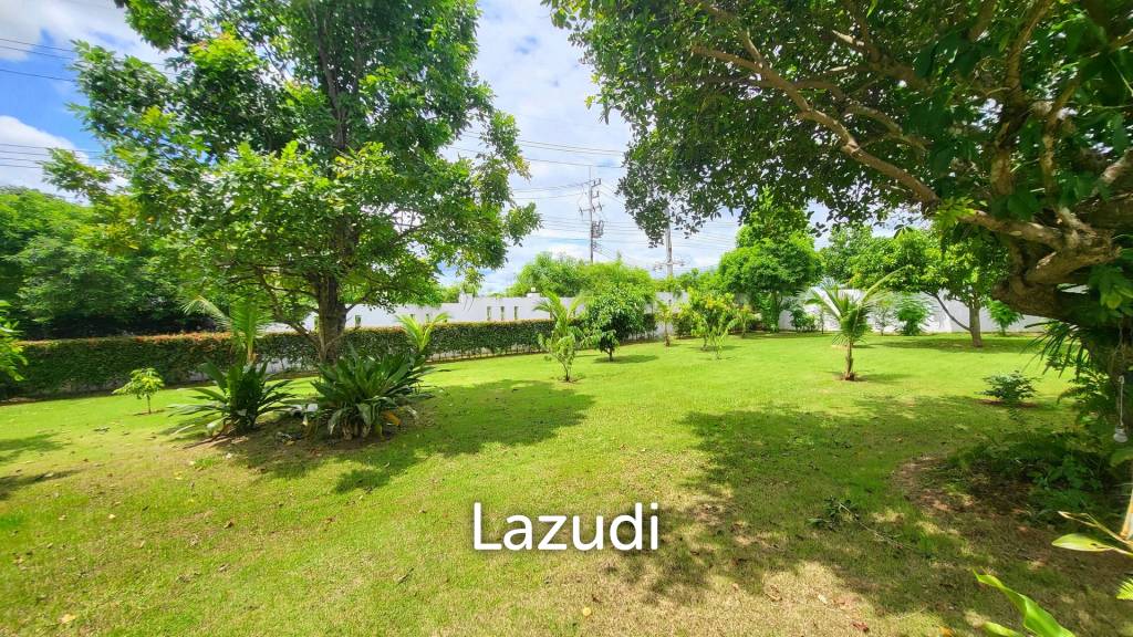 3,200 Sqm 3 Bed 5 Bath Villa For Sale