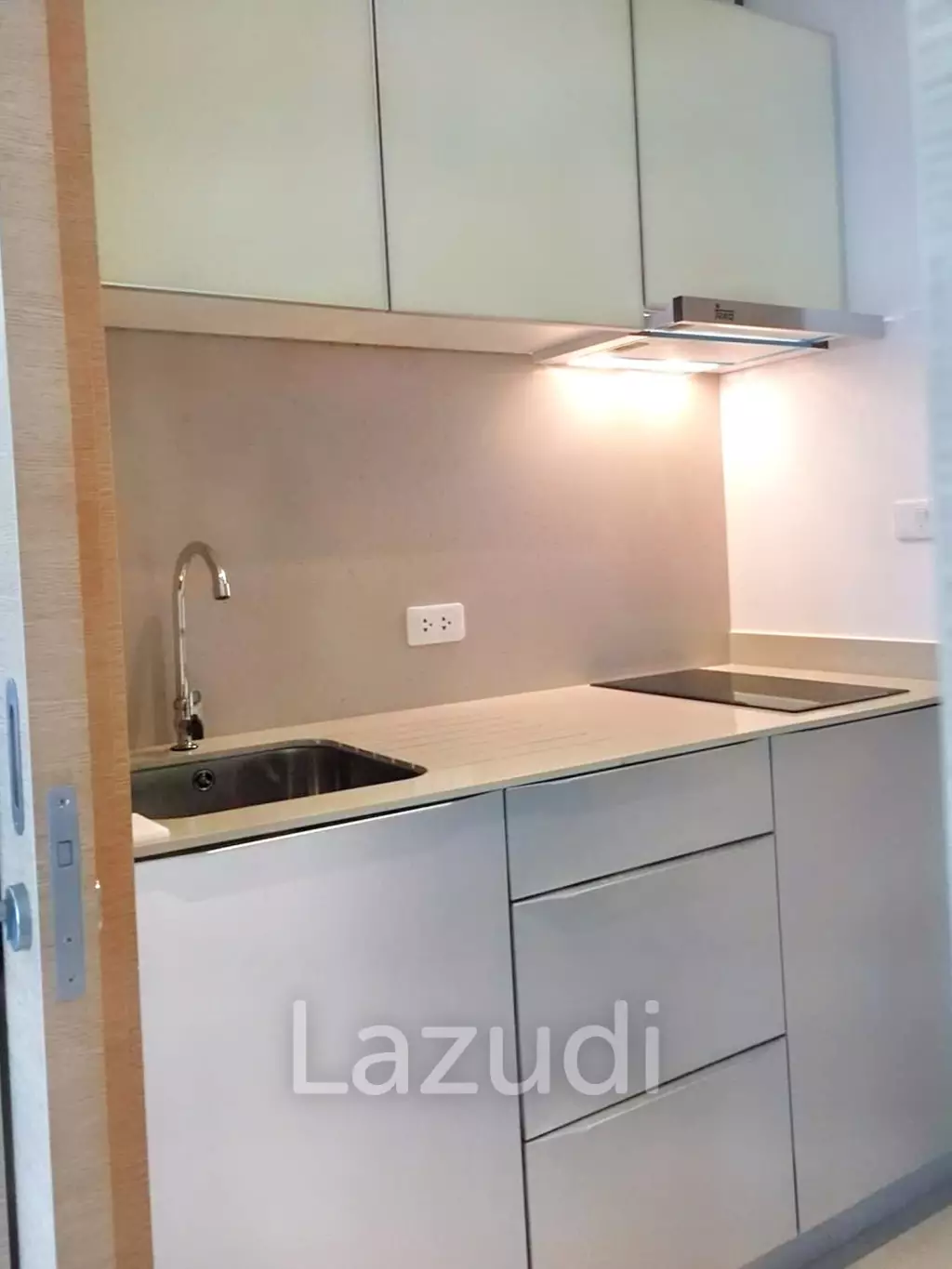 Studio 1 Bath 28 SQ.M The Lofts Ekkamai