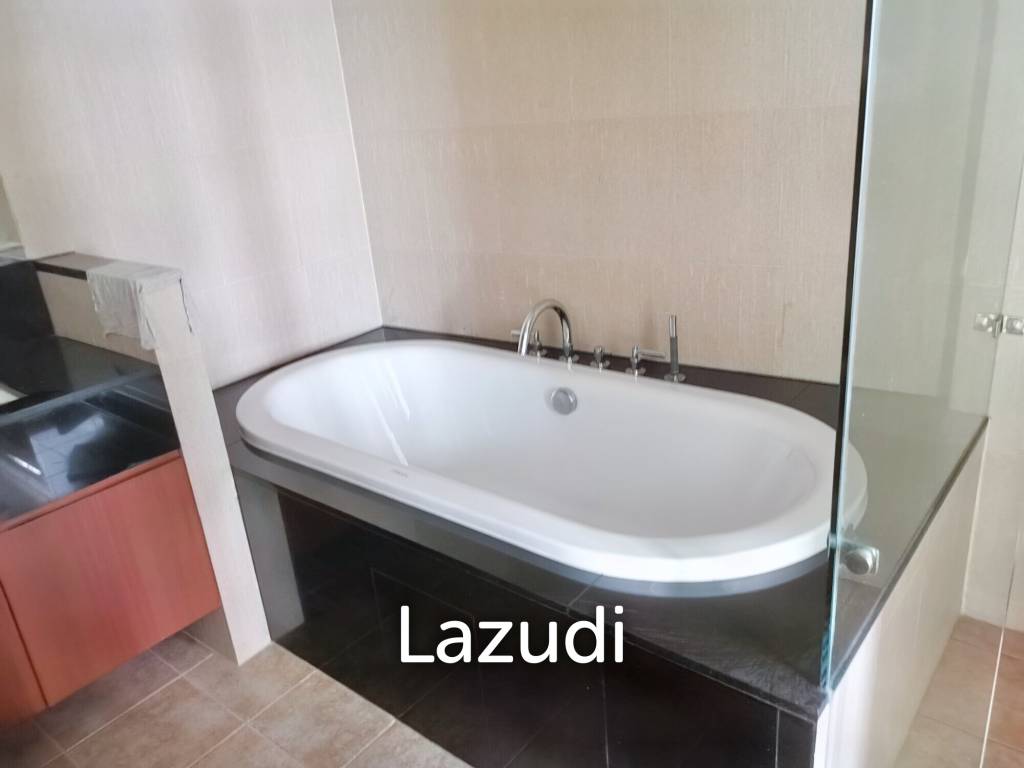 1 Bed 1 Bath 77 SQ.M Baan Rajprasong
