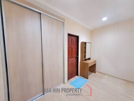 3 Bed 3 Baht 178.58 SQ.M Krisadanakorn Condotel.