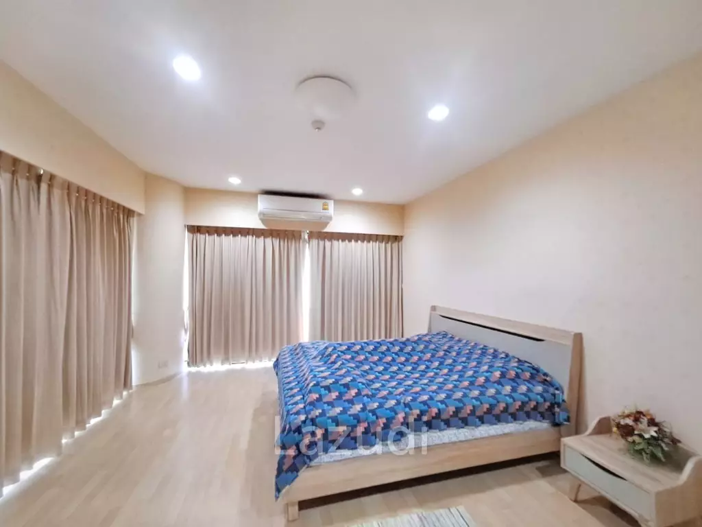 3 Bed 3 Baht 178.58 SQ.M Krisadanakorn Condotel.
