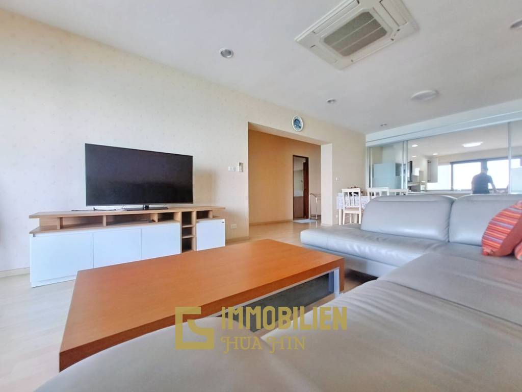 3 Bed 3 Baht 178.58 SQ.M Krisadanakorn Condotel.